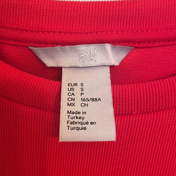 Red Short Sleeve MIDI Dress - Picture 3 of 4